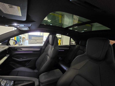 2024 Porsche Macan Electric 4