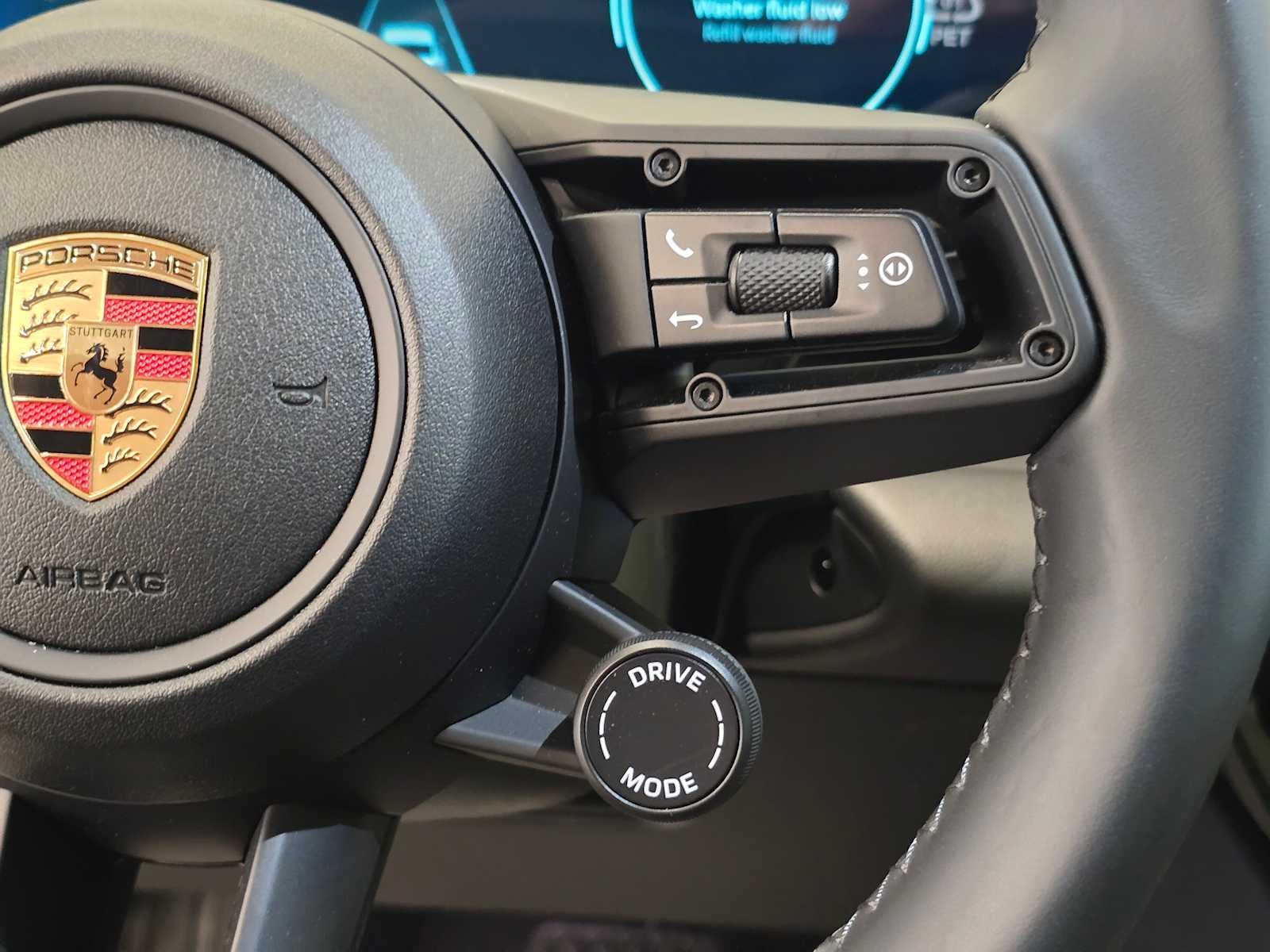 2024 Porsche Macan Electric 4