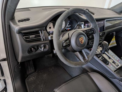 2026 Porsche Macan S