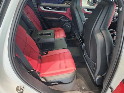 2025 Porsche Cayenne S E-Hybrid