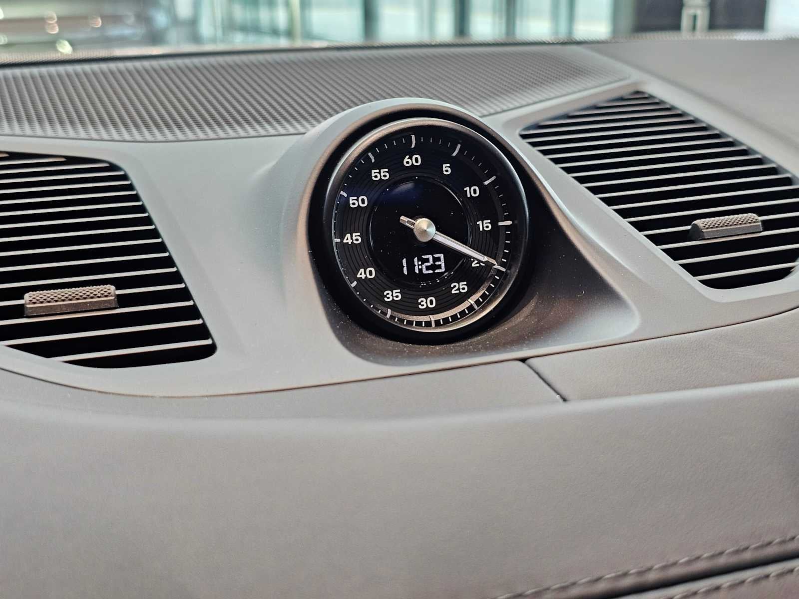 2025 Porsche Cayenne S E-Hybrid