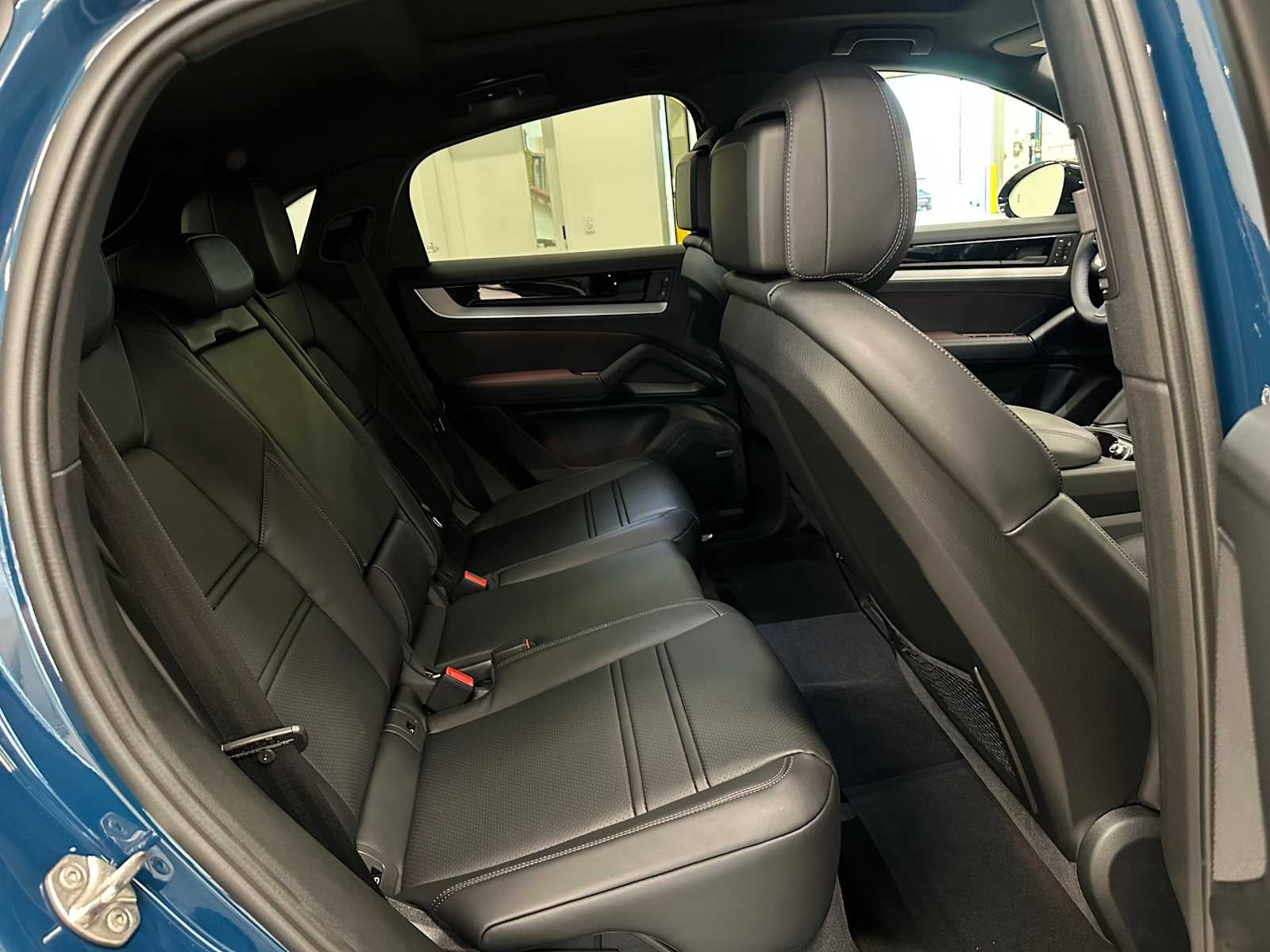 2025 Porsche Cayenne Base