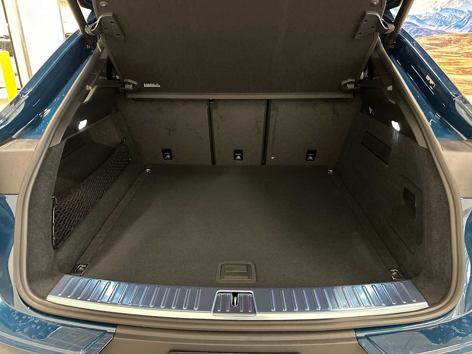 2025 Porsche Cayenne Base