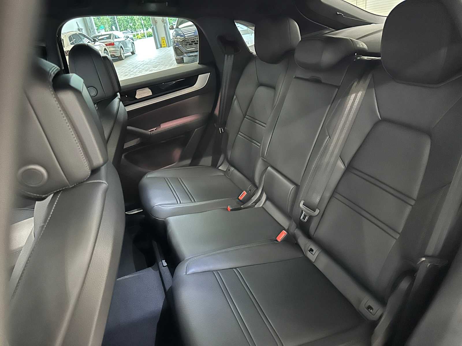 2025 Porsche Cayenne Base