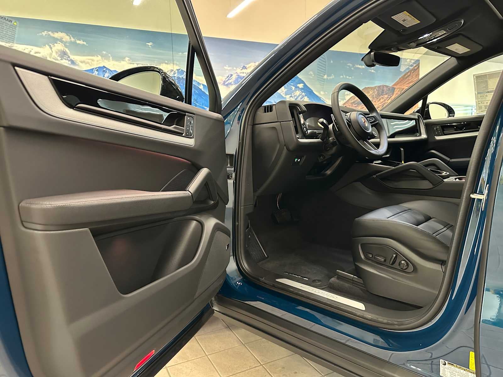 2025 Porsche Cayenne Base