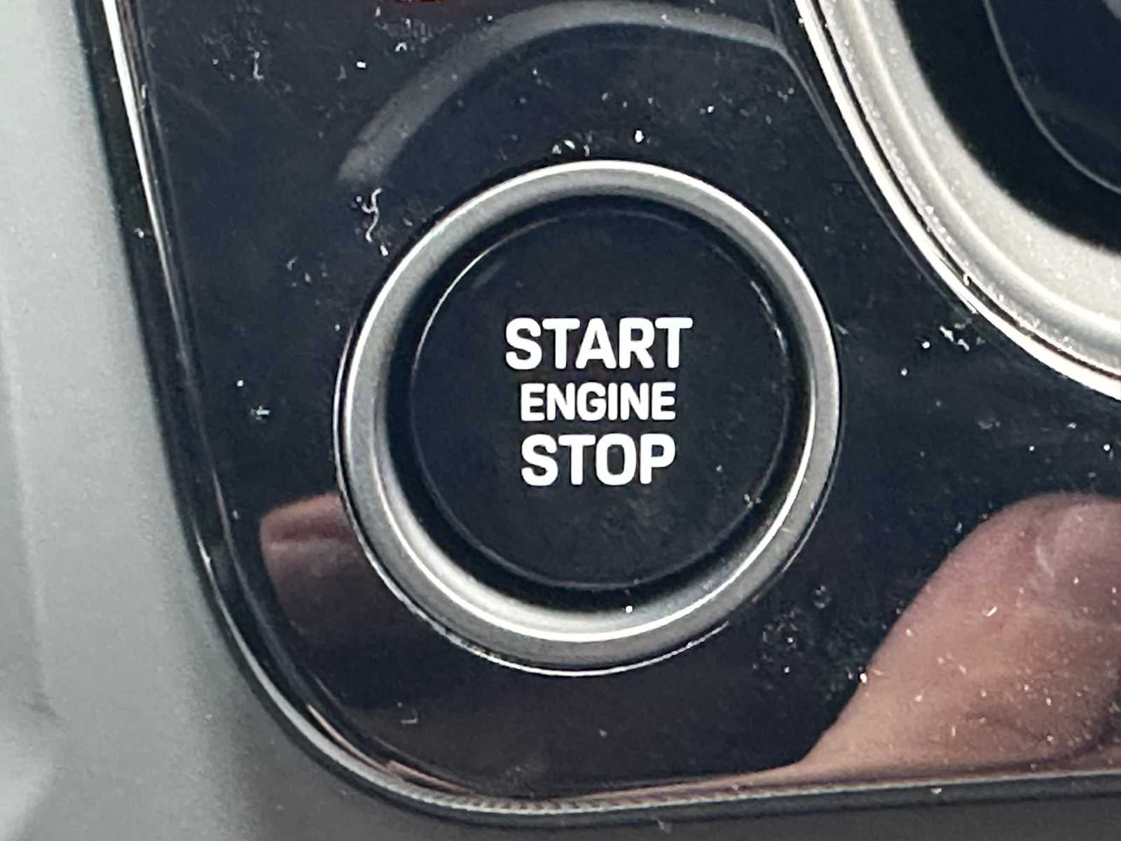 2025 Porsche Cayenne Base