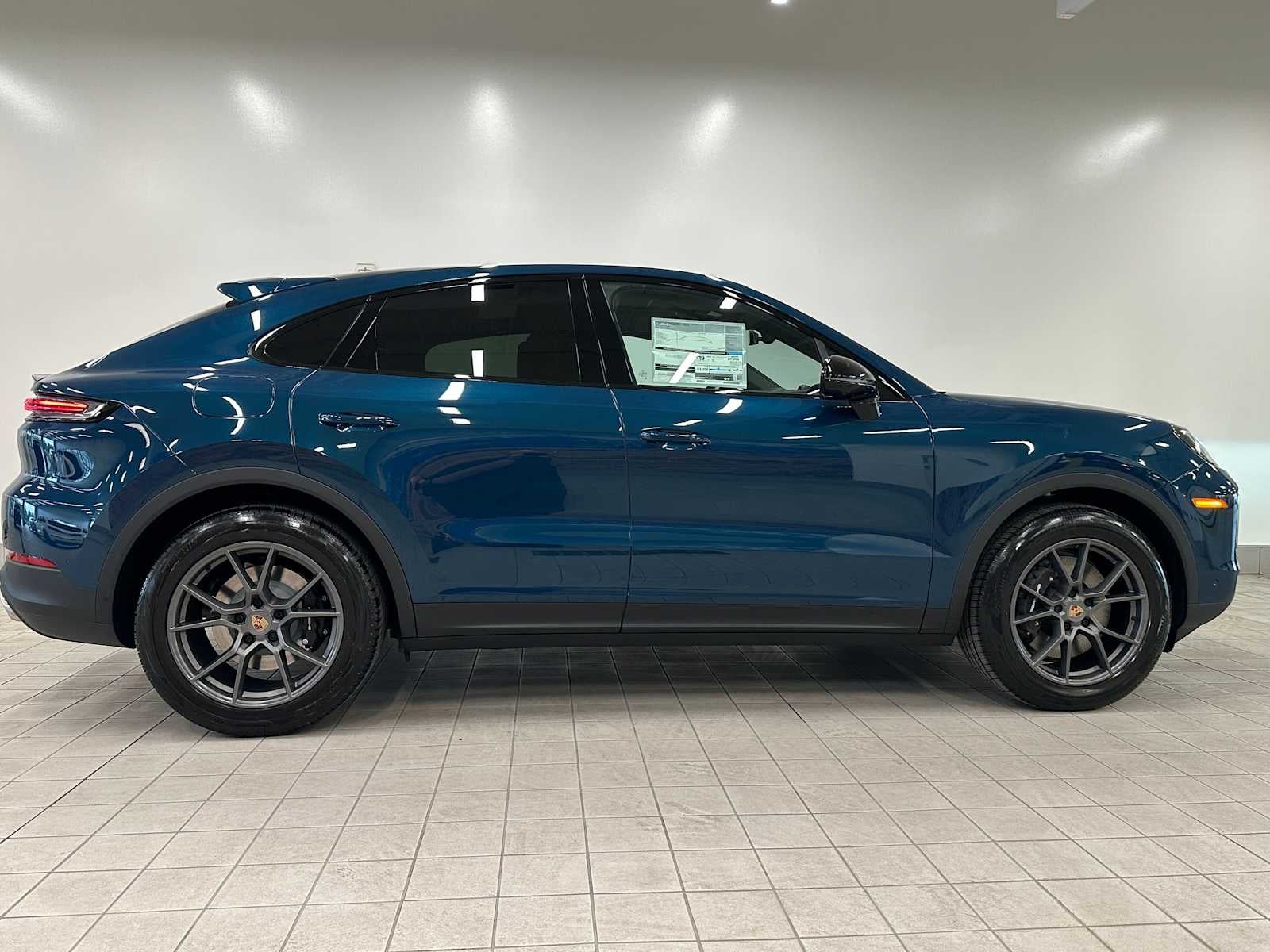 2025 Porsche Cayenne Base