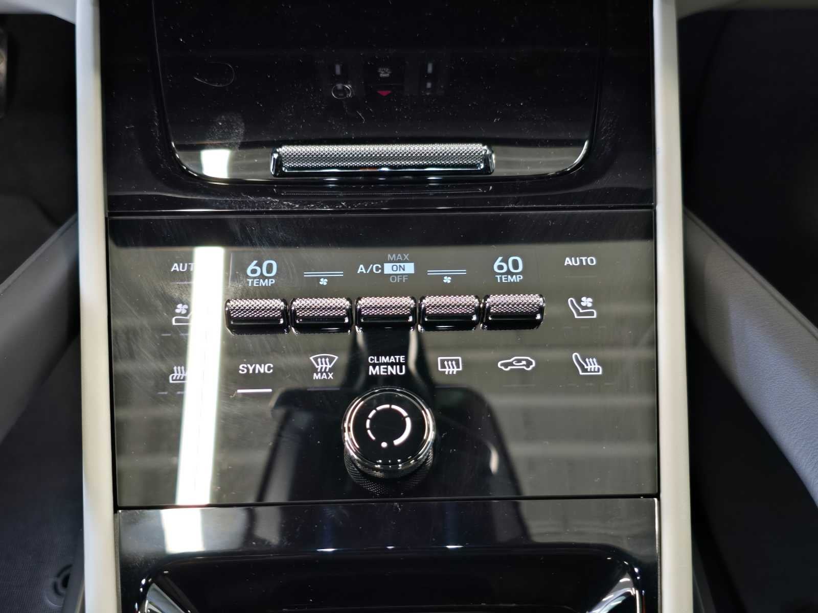 2024 Porsche Cayenne Base