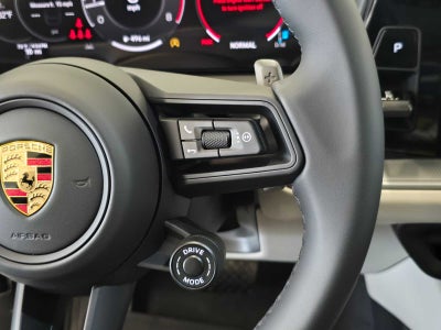 2024 Porsche Cayenne Base