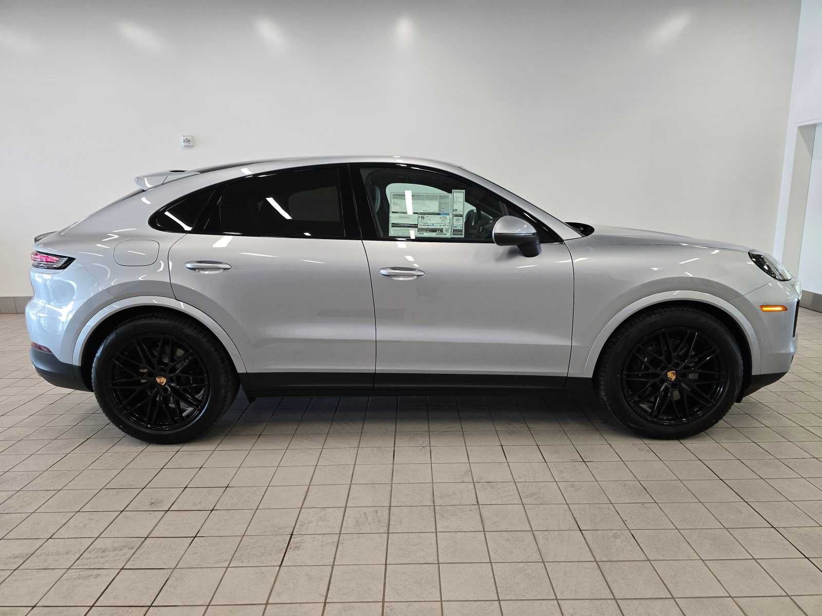 2024 Porsche Cayenne Base