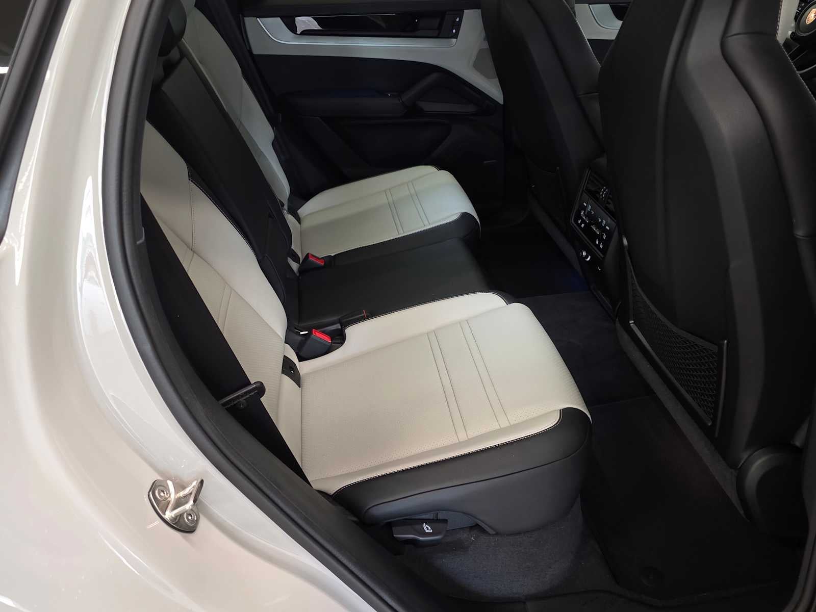 2026 Porsche Cayenne Cayenne Coupe