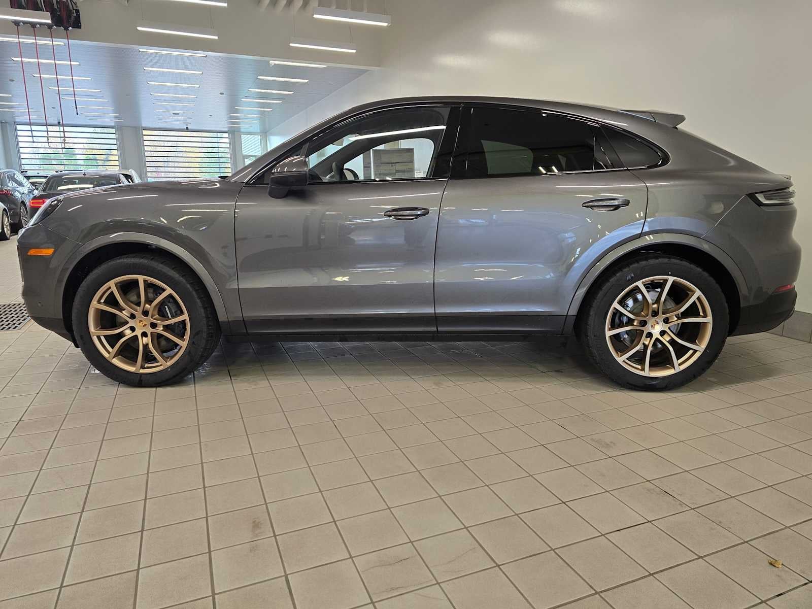 2024 Porsche Cayenne Base