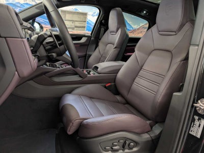 2026 Porsche Cayenne Base