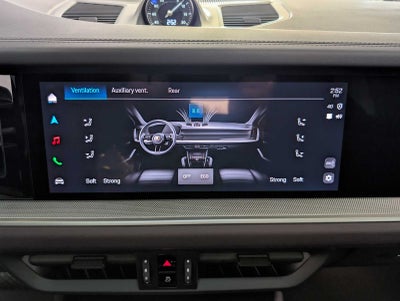 2026 Porsche Cayenne Base