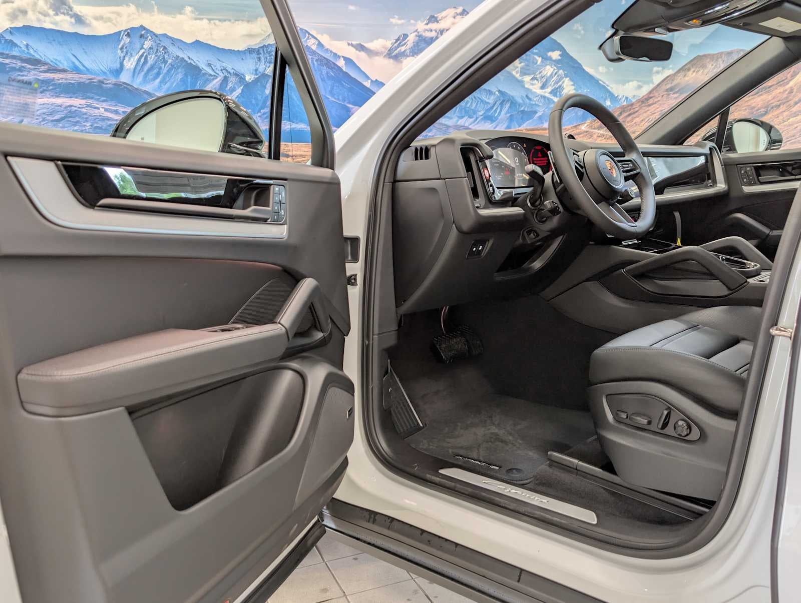 2025 Porsche Cayenne Base