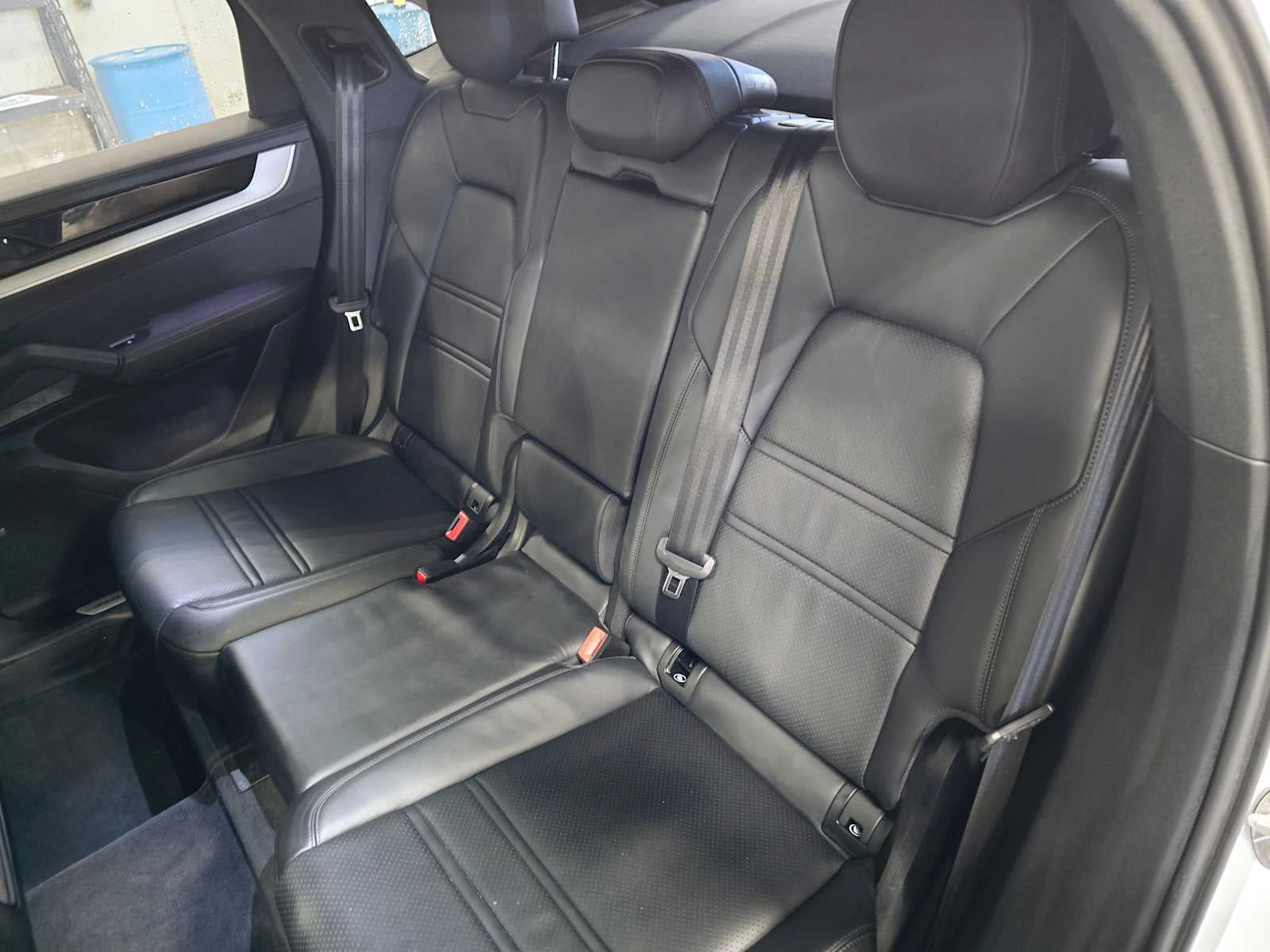 2024 Porsche Cayenne Base