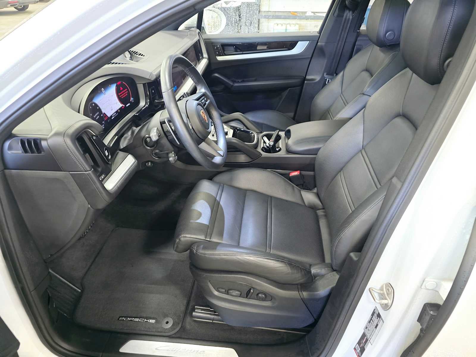 2024 Porsche Cayenne Base