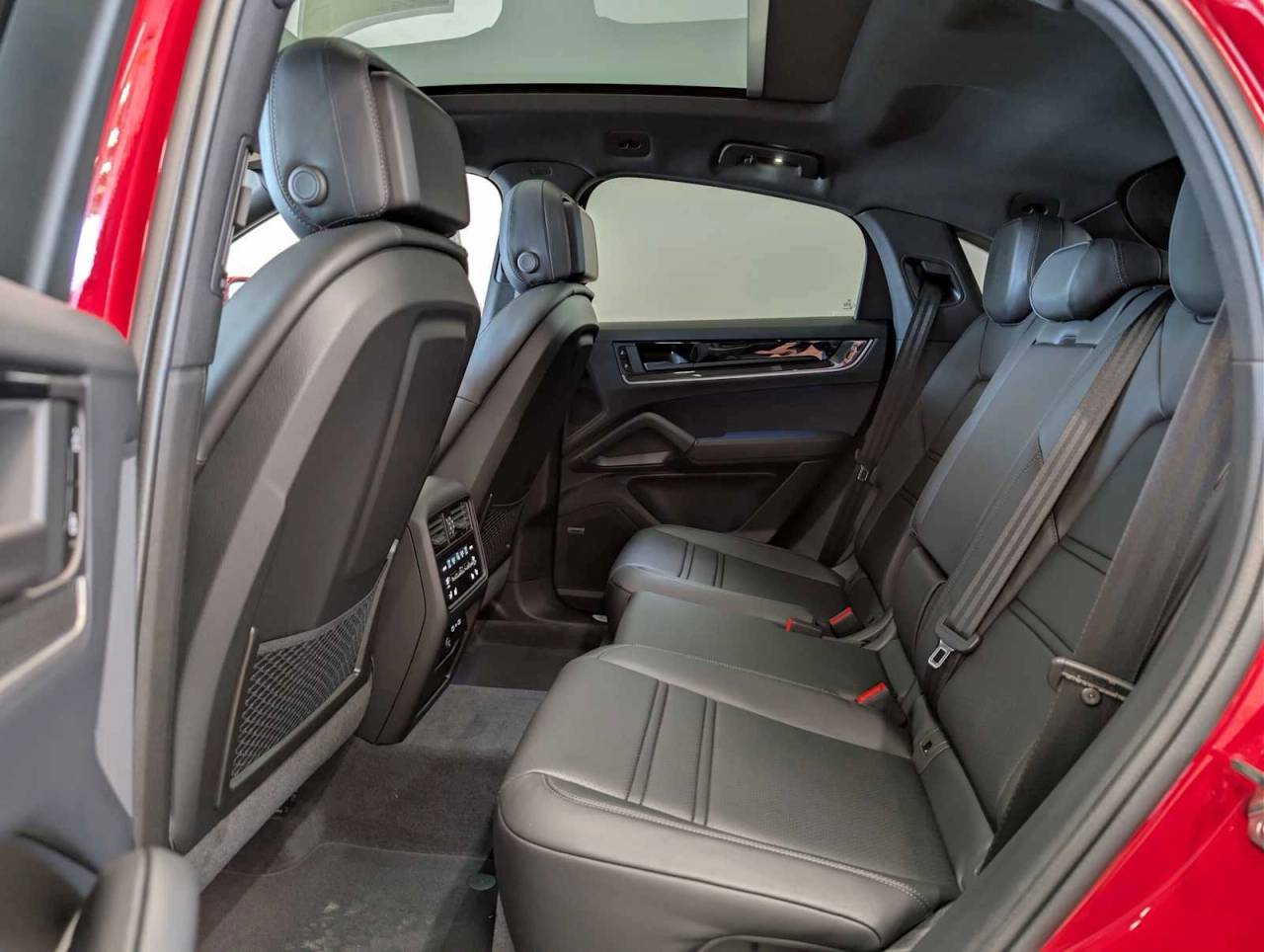 2026 Porsche Cayenne E-Hybrid Coupe